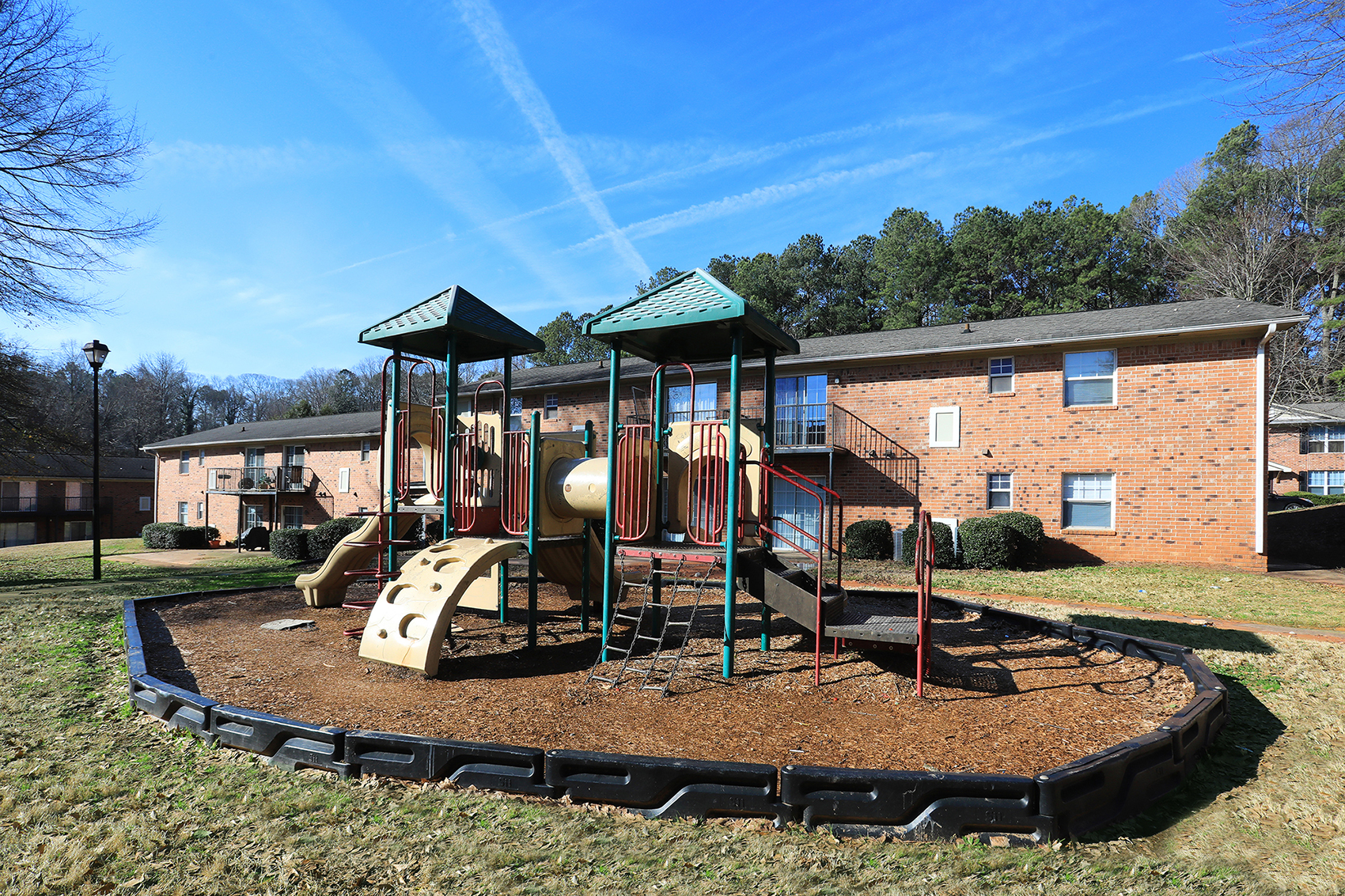 The Terraces & Highbury Court The Multifamily Advisory Group at